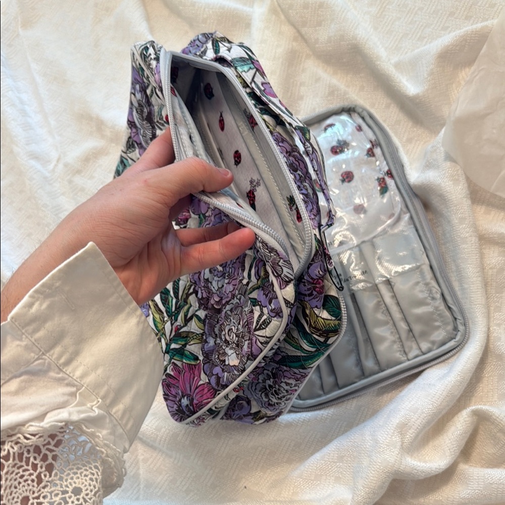 Vera Bradley floral Print Women's makeup Bag